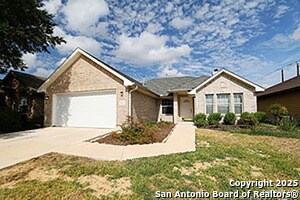 9827 Copperway in Converse, TX - Building Photo