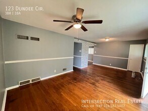 123 Dundee Cir in St. Louis, MO - Building Photo - Building Photo