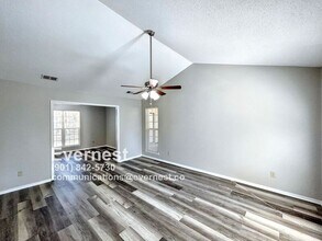 6123 Kensington Cir in Horn Lake, MS - Building Photo - Building Photo
