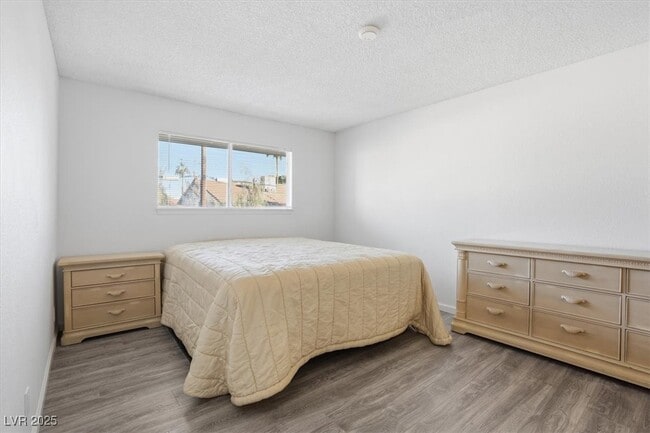 property at 1454 Elizabeth Ave