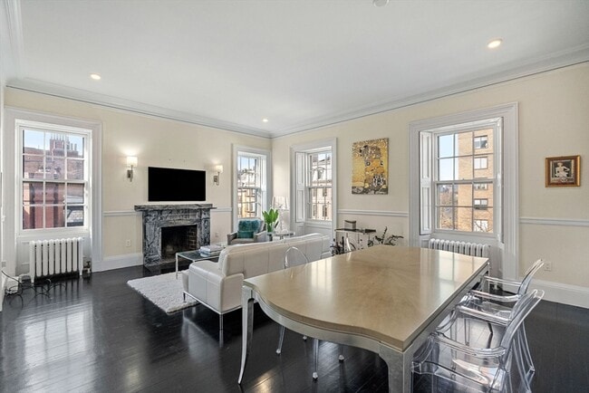 property at 285 Clarendon St