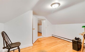 291 Elm St, Unit 2 in Cambridge, MA - Building Photo - Building Photo