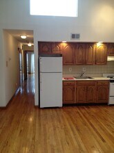 1828 South St, Unit 2 in Philadelphia, PA - Building Photo - Building Photo