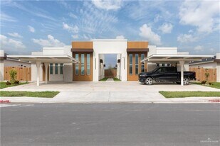 14 Providence Ave in McAllen, TX - Building Photo