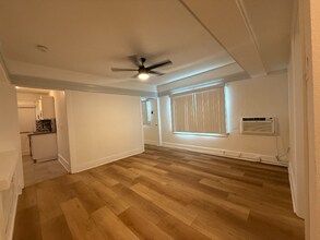 715 Pacific Ave, Unit B-208 in Long Beach, CA - Building Photo - Building Photo