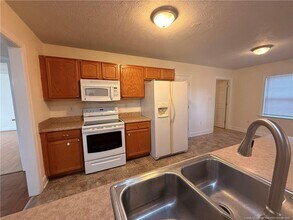 3713 Rockhurst Dr in Fayetteville, NC - Building Photo - Building Photo