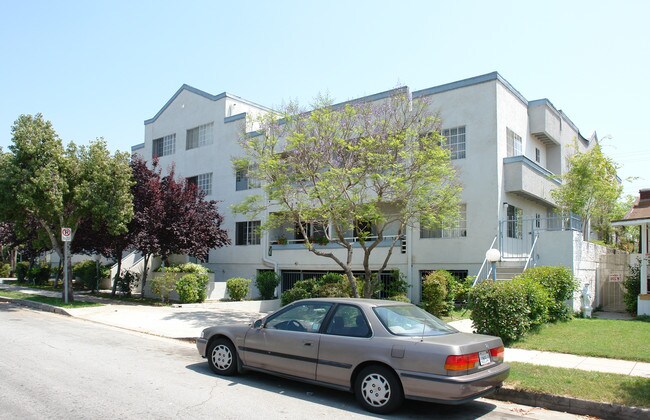 560 W Dryden st., glendale, ca.91202 in Glendale, CA - Foto de edificio - Building Photo