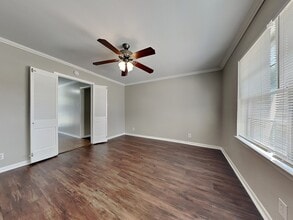 614 Maydelle Ln in Garland, TX - Foto de edificio - Building Photo