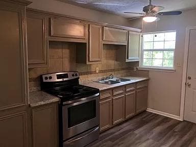 8030 Lawler St in Houston, TX - Building Photo - Building Photo