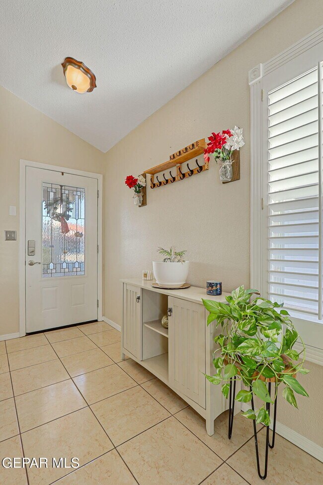 1281 Amber Morgan Dr in El Paso, TX - Building Photo - Building Photo