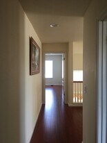 2340 Pacifica Ct in San Leandro, CA - Building Photo