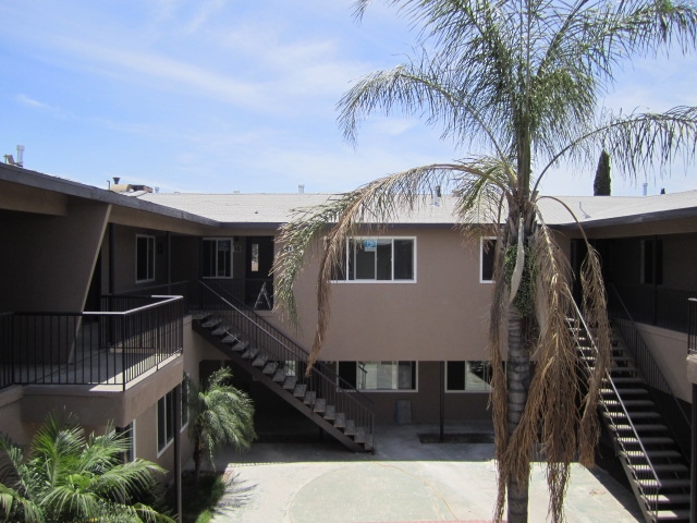 7348 Elm St in San Bernardino, CA - Building Photo