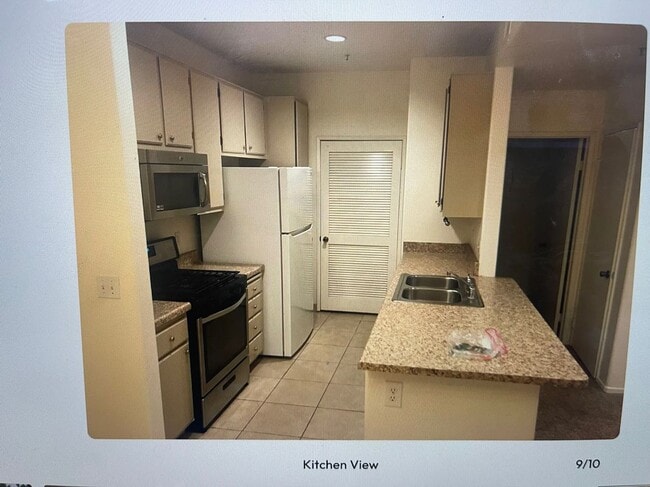 property at 13133 Le Parc Blvd