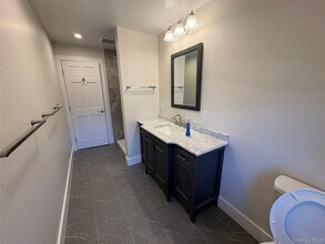 49925 Main Rd in Southold, NY - Building Photo - Building Photo