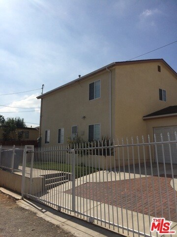 3410 E 7th St in Los Angeles, CA - Building Photo