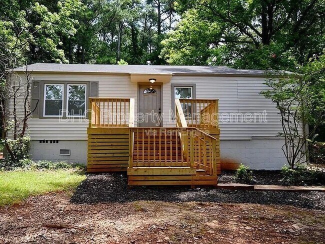 1394 Alverado Way in Decatur, GA - Building Photo - Building Photo