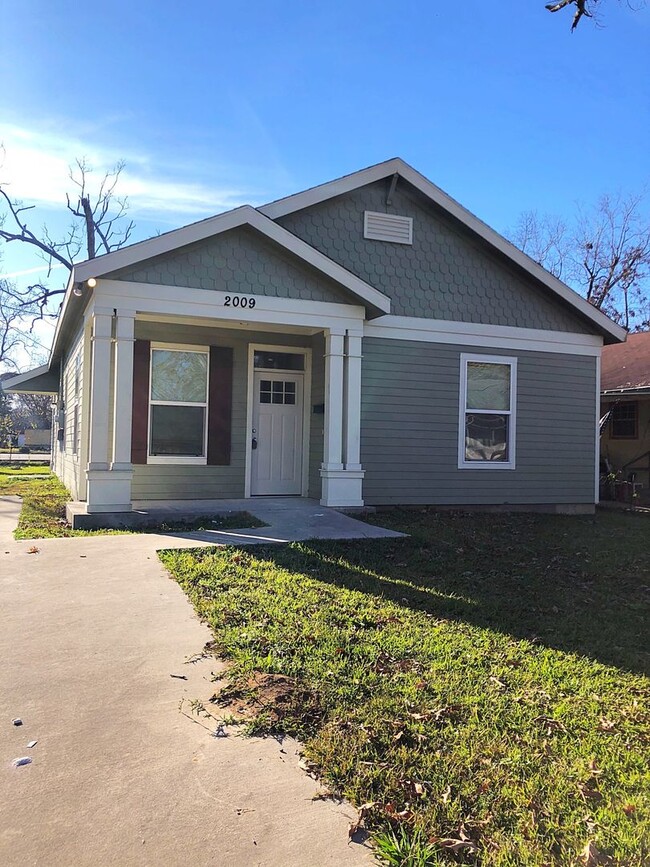 property at 2009 Cable Ave