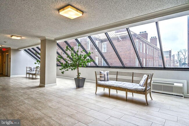 801 S Pitt St in Alexandria, VA - Building Photo - Building Photo