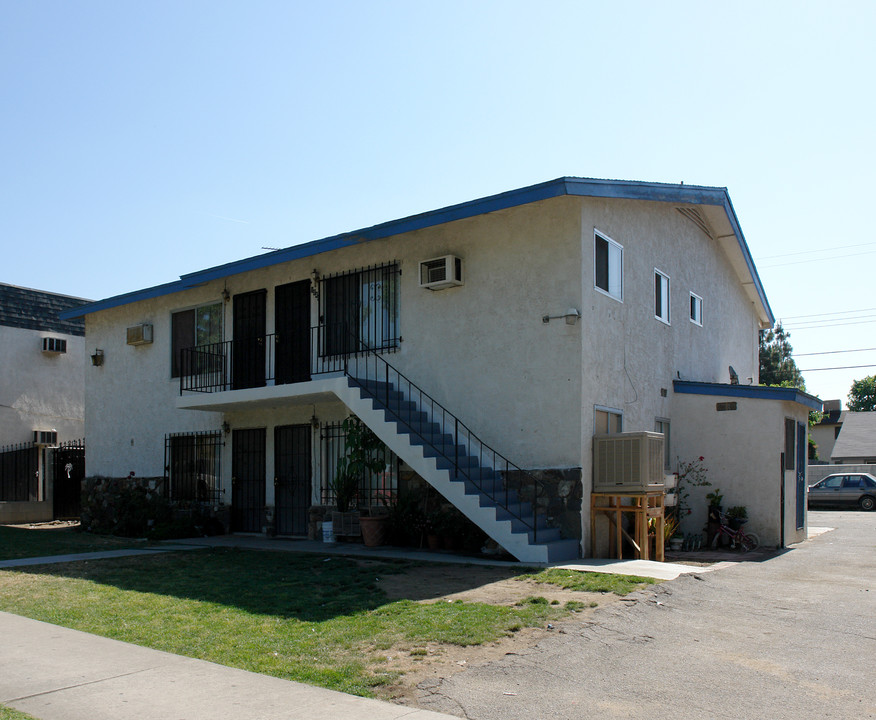 1548 N 11th St in Ontario, CA - Building Photo