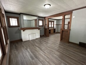 2418 N Peoria Ave in Peoria, IL - Building Photo - Building Photo