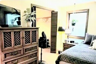 892 N State Rd 149 in Valparaiso, IN - Building Photo - Building Photo