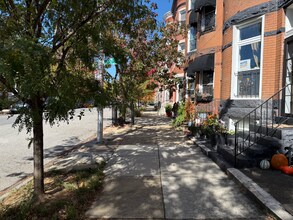 2215 Brookfield Ave in Baltimore, MD - Building Photo - Building Photo