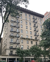 225 W 80th St in New York, NY - Foto de edificio - Building Photo