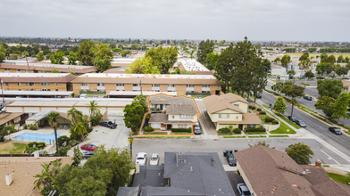 2858 W Lincoln Ave in Anaheim, CA - Building Photo - Building Photo