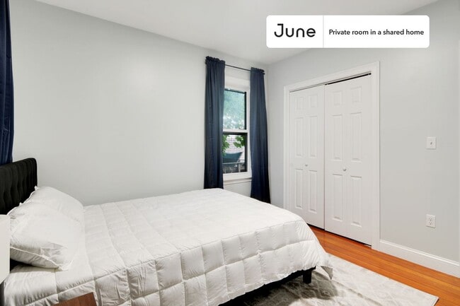 Room in Shared 4 bed/2 bath home in Boston, MA - Building Photo - Building Photo