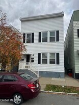 1620 6th Ave in Watervliet, NY - Building Photo