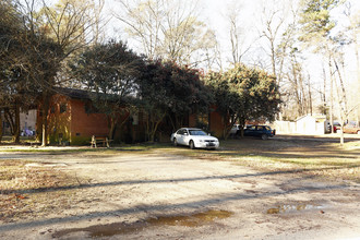 3300-3344 Briarcliff Rd in Raleigh, NC - Building Photo - Building Photo