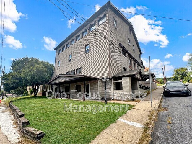 400 Railroad St in Jersey Shore, PA - Building Photo - Building Photo