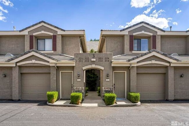 property at 900 South Mdws