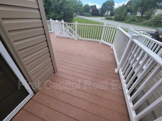 1261 Wanda Dr in Hanover, PA - Building Photo - Building Photo