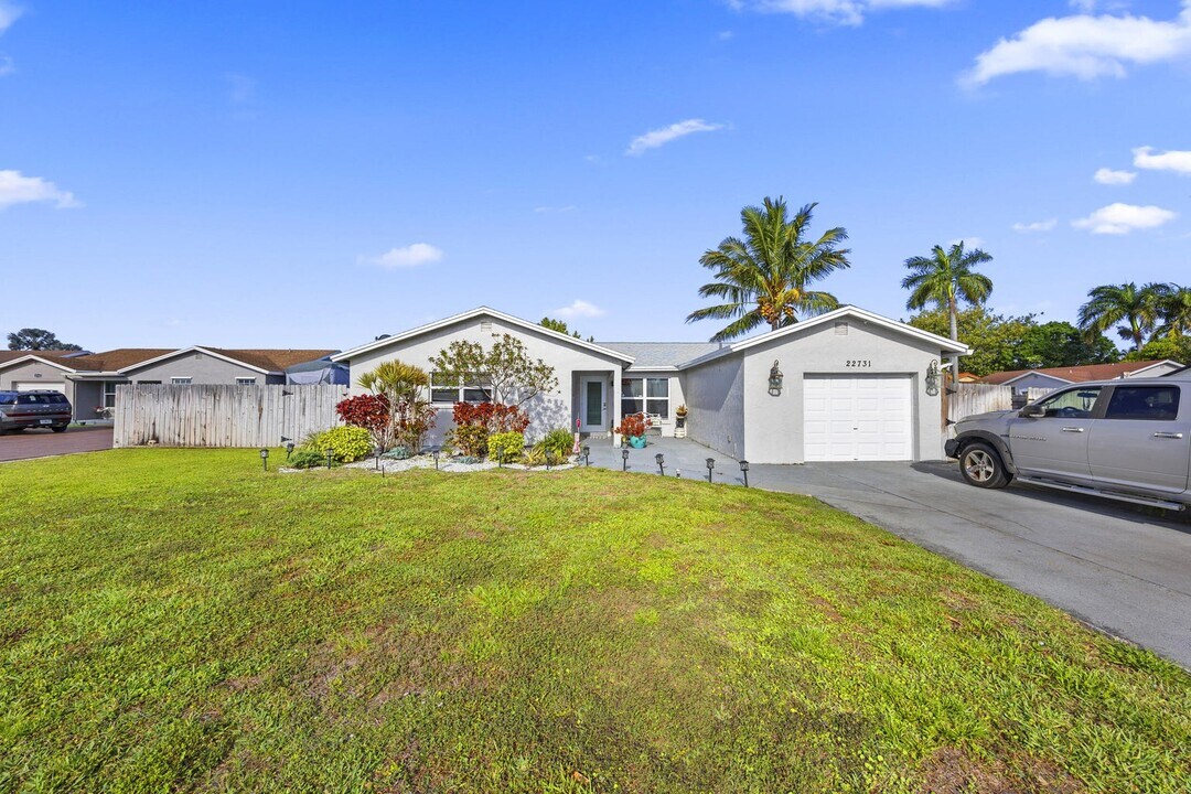 22731 SW 55th Way in Boca Raton, FL - Foto de edificio
