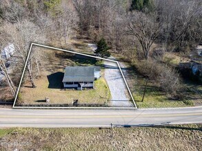 614 E Brushy Valley Dr in Powell, TN - Building Photo - Building Photo