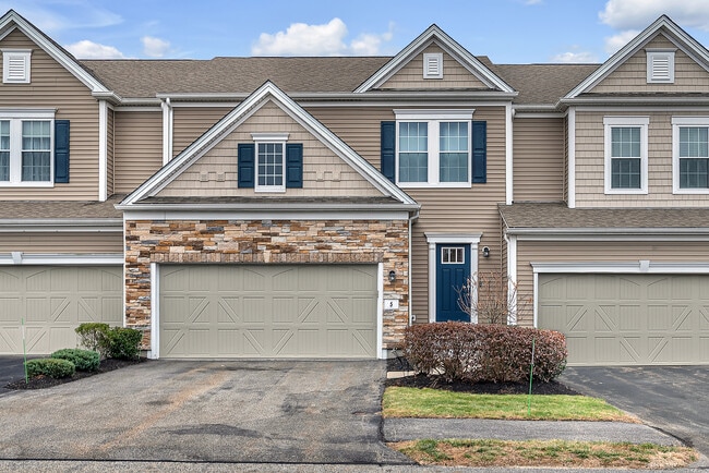 5 Chestnut Crk in Weymouth, MA - Building Photo - Building Photo