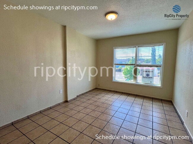 821 N Lombard St