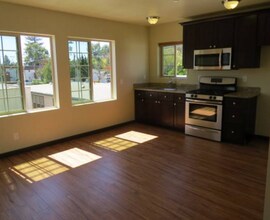 1160 Murray Ave., Unit #201 in San Luis Obispo, CA - Foto de edificio - Building Photo