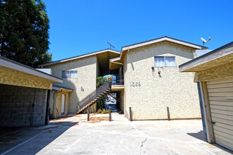 261st St Apartments in Harbor City, CA - Building Photo - Building Photo