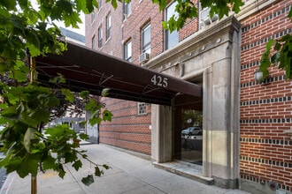 425 Keap St in Brooklyn, NY - Building Photo - Building Photo