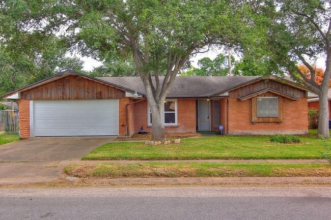 property at 1030 Monette Dr