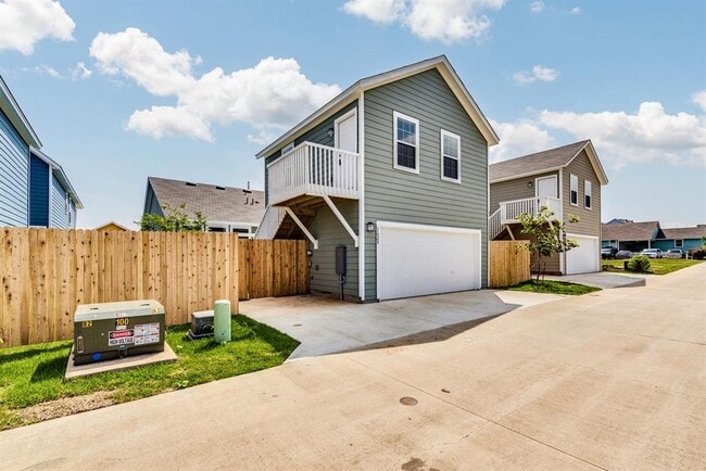 property at 1628 Arbor Knot Dr