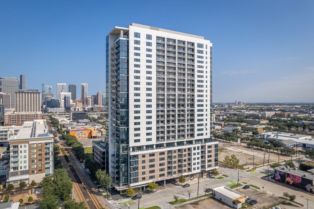 Drewery Place in Houston, TX - Building Photo