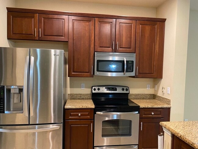 7415 Arlington Grove Cir in Tampa, FL - Building Photo - Building Photo