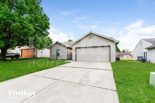 3033 S Tacoma Ave in Indianapolis, IN - Building Photo - Building Photo