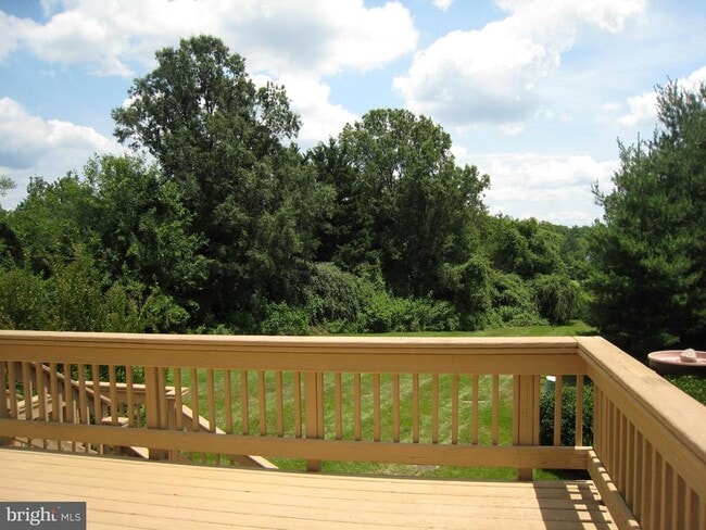 property at 4535 Sawgrass Ct