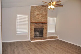 11802 Argonne Forest Trail in Austin, TX - Building Photo - Building Photo