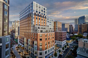 Quinn in Jersey City, NJ - Building Photo