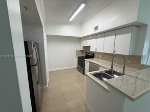 9640 NW 2nd St in Pembroke Pines, FL - Building Photo - Building Photo